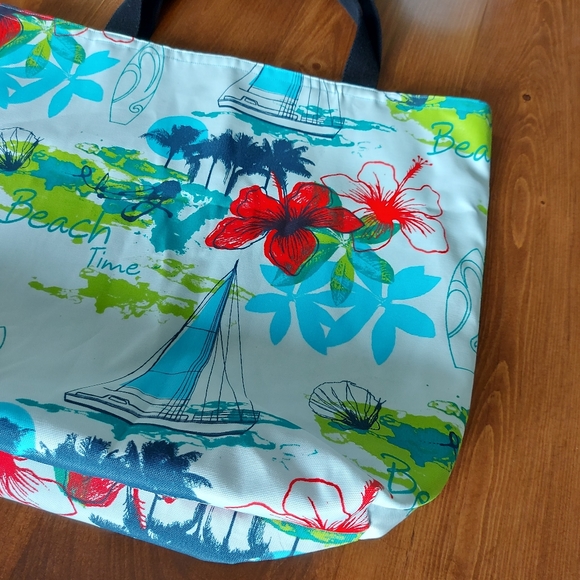 Beach Bag - Handmade in Canada - Picture 3 of 9